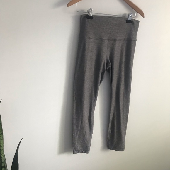 Lululemon Wonder Under Leggings size 8 - Picture 1 of 4